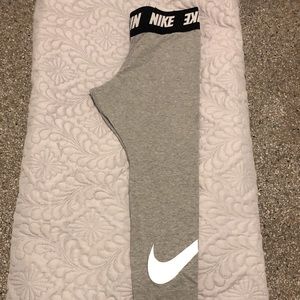 Nike leggings. Perfect condition. Worn once